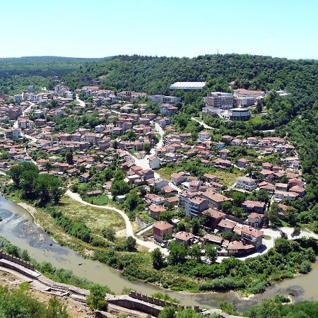 Day And Night Lejlighed Veliko Tarnovo Eksteriør billede